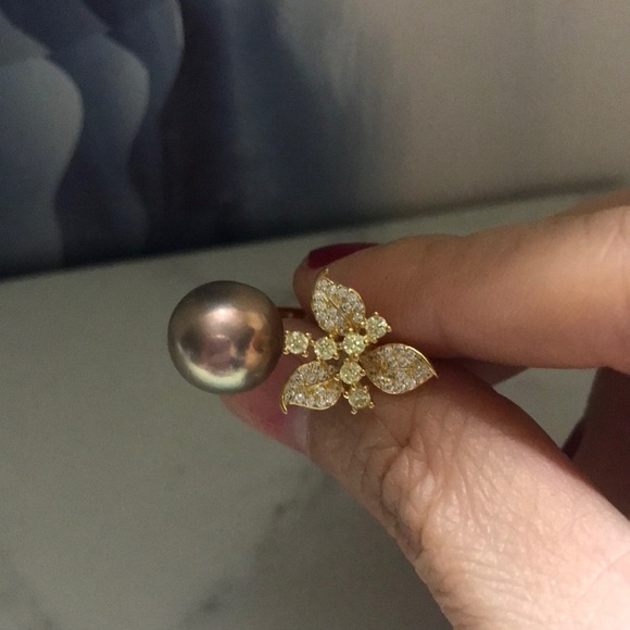 AAA 10.5mm Custom Made Genuine Pearl Clover Ring - Picture 9 of 15